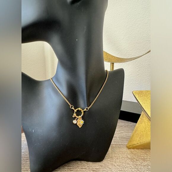 Gold Heart and Flower Charm Necklace N802 - Picture 5 of 5